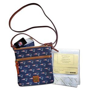 NWT Coated Canvas Crossbody Messenger Bag New England Patriots